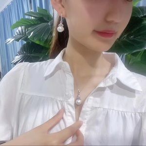 Pearl pendant and earrings set in S925